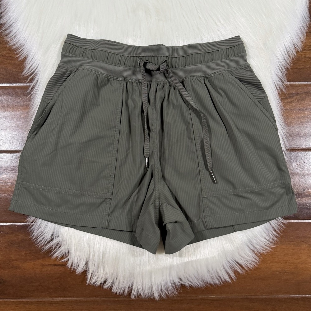 Lululemon Women's Size 4 Army Green Dance Studio High Rise Shorts W7CCGS